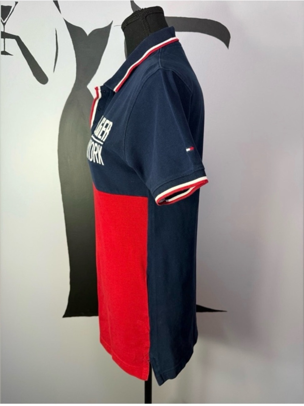 26)Tommy Hilfiger Navy Red Colorblock Polo Tee Logo Shirt. PTP 18 - Picture 5 of 8